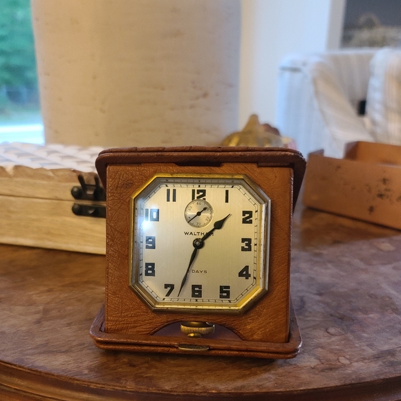 Waltham Travel clock - Picture 1 of 5